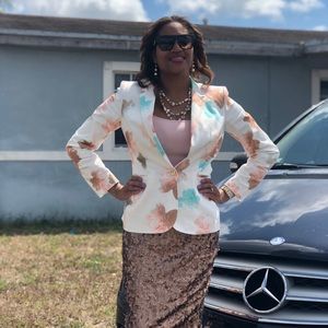 Meet your Posher, Latanya